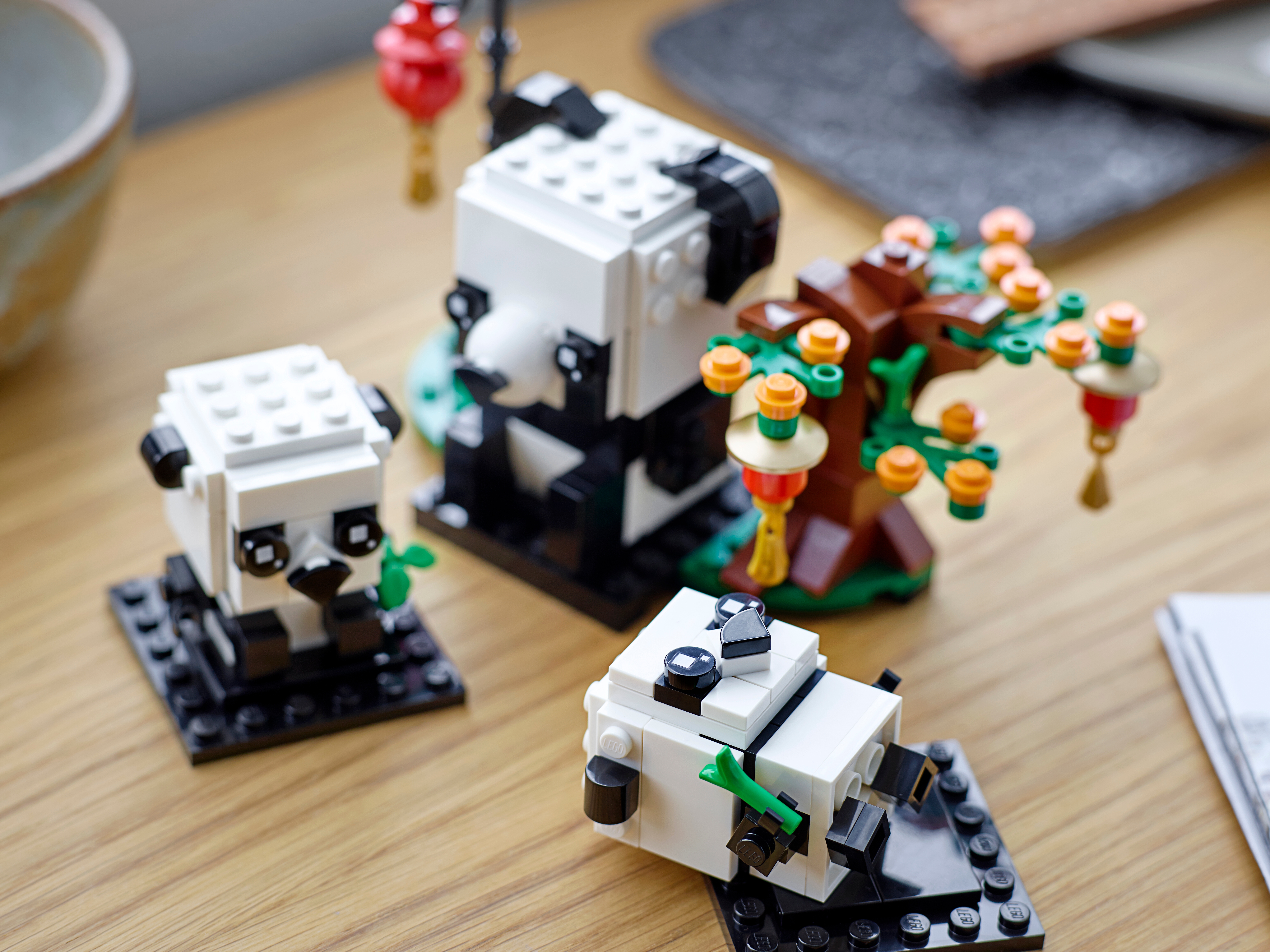 Giant panda – kit from LEGO® bricks – The Brickworms