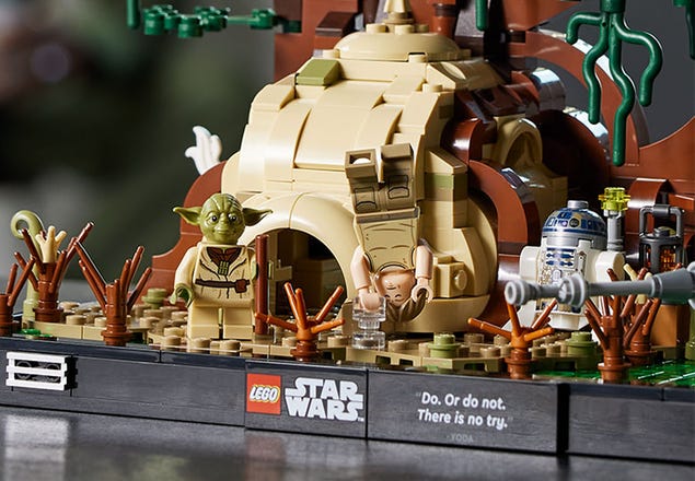 Dagobah™ Jedi™ Training Diorama | Star Wars™ | Buy online at the Official LEGO® Shop US