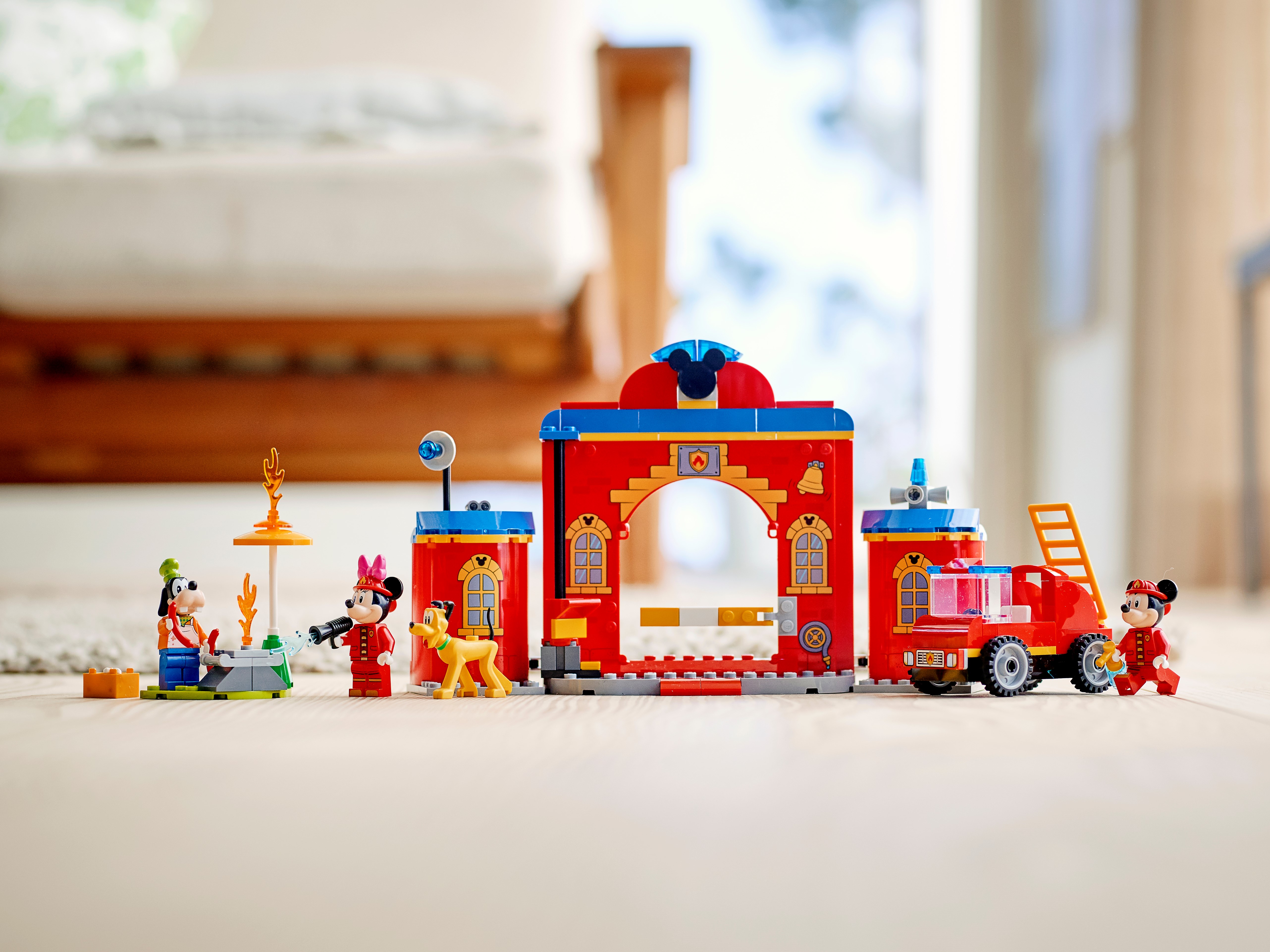 Mickey Friends Fire Truck Station