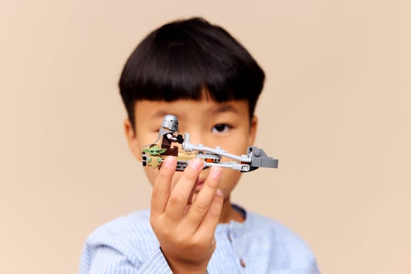 The Mandalorian & Grogu's Speeder Bike™ - Image 9