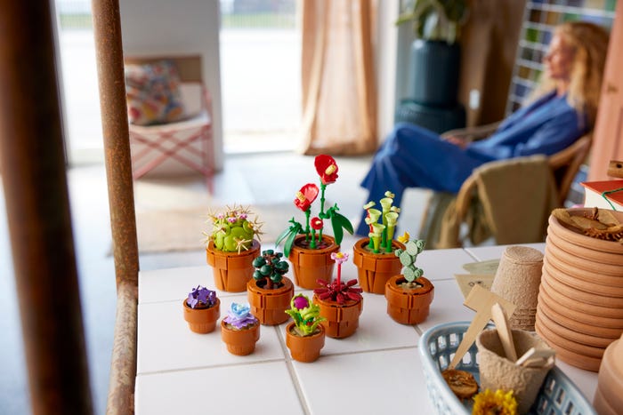 Custom Design MOC plant in a pot Models Built of LEGO® Bricks Plants City  Garden landscape accessories for minifigures