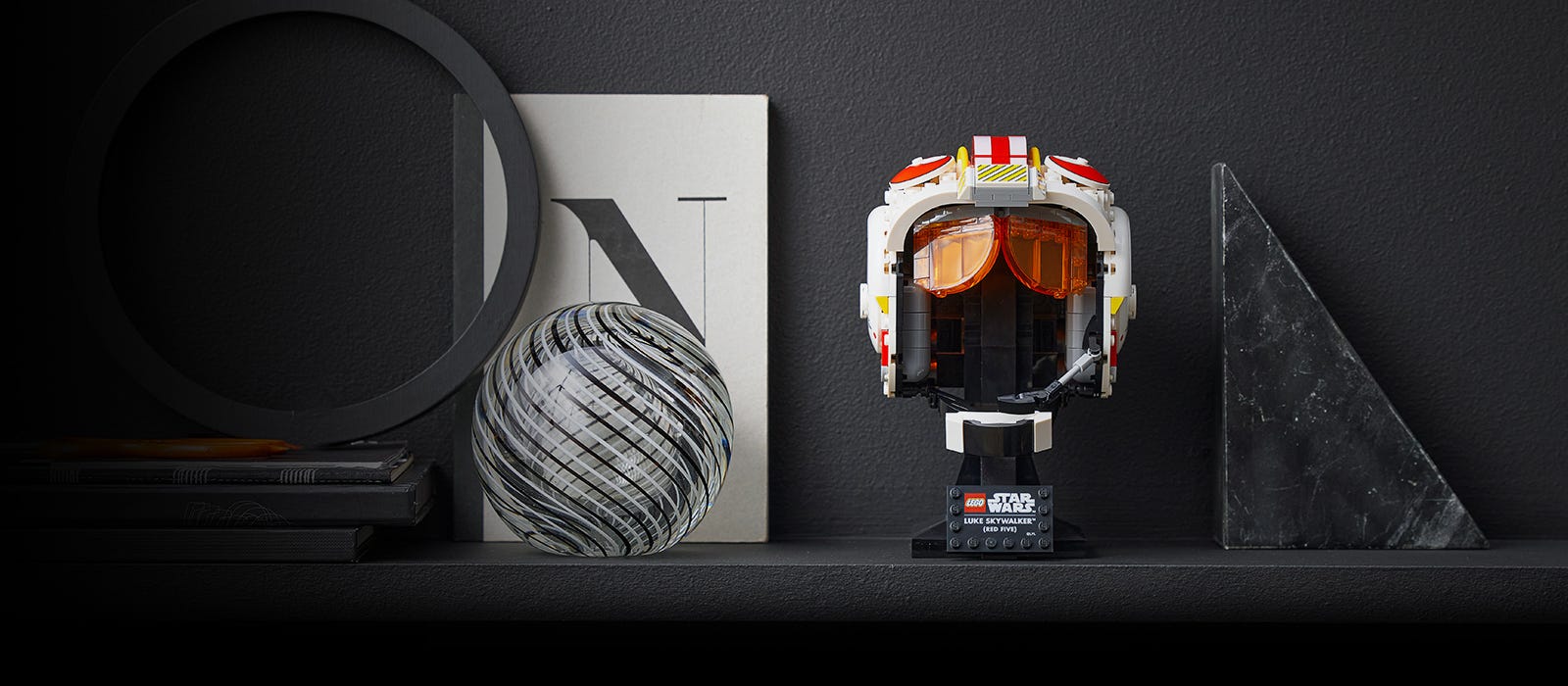 Boba Fett™ Helmet 75277 | Star Wars™ | Buy online at the Official LEGO®  Shop US