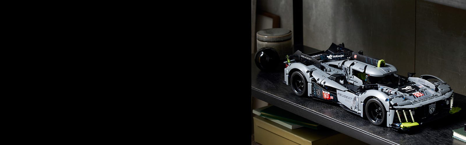 Vitrine pour Lego 42156 Technic Peugeot 9 x 8 24H Le Mans Hybrid Hypercar  en acrylique résistant à la poussière pour modèles de collection (vitrine  uniquement) (2 mm) : : Jeux et Jouets