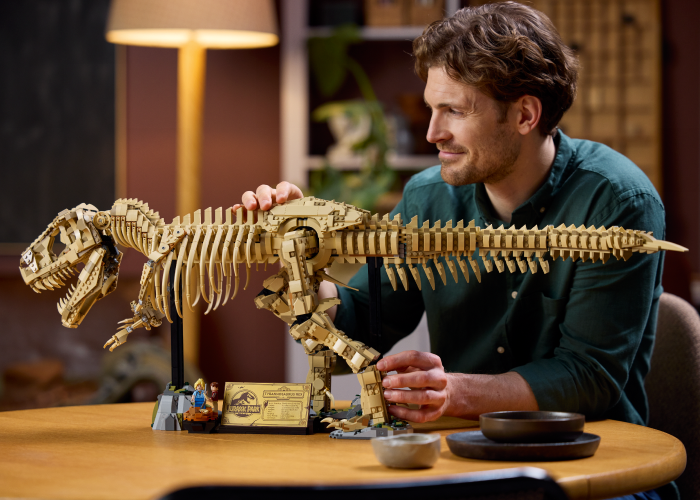 リアルなT-レックスの骨格標本が出来上がるまで |レゴ®ショップ公式