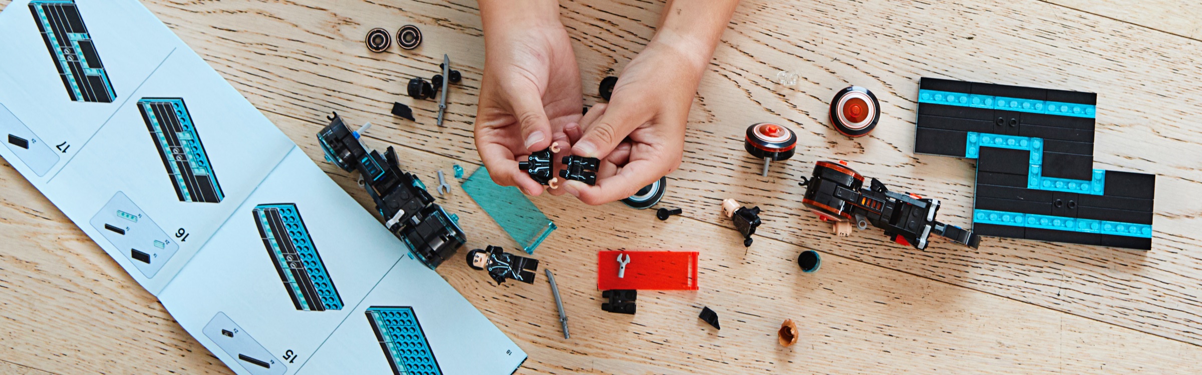 레고 아이디어 - 트론: 새로운 시작 기사 | LEGO® Shop KR