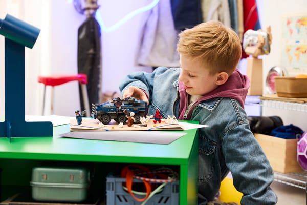 Spider-Man Prison Transport Chase - Image 10