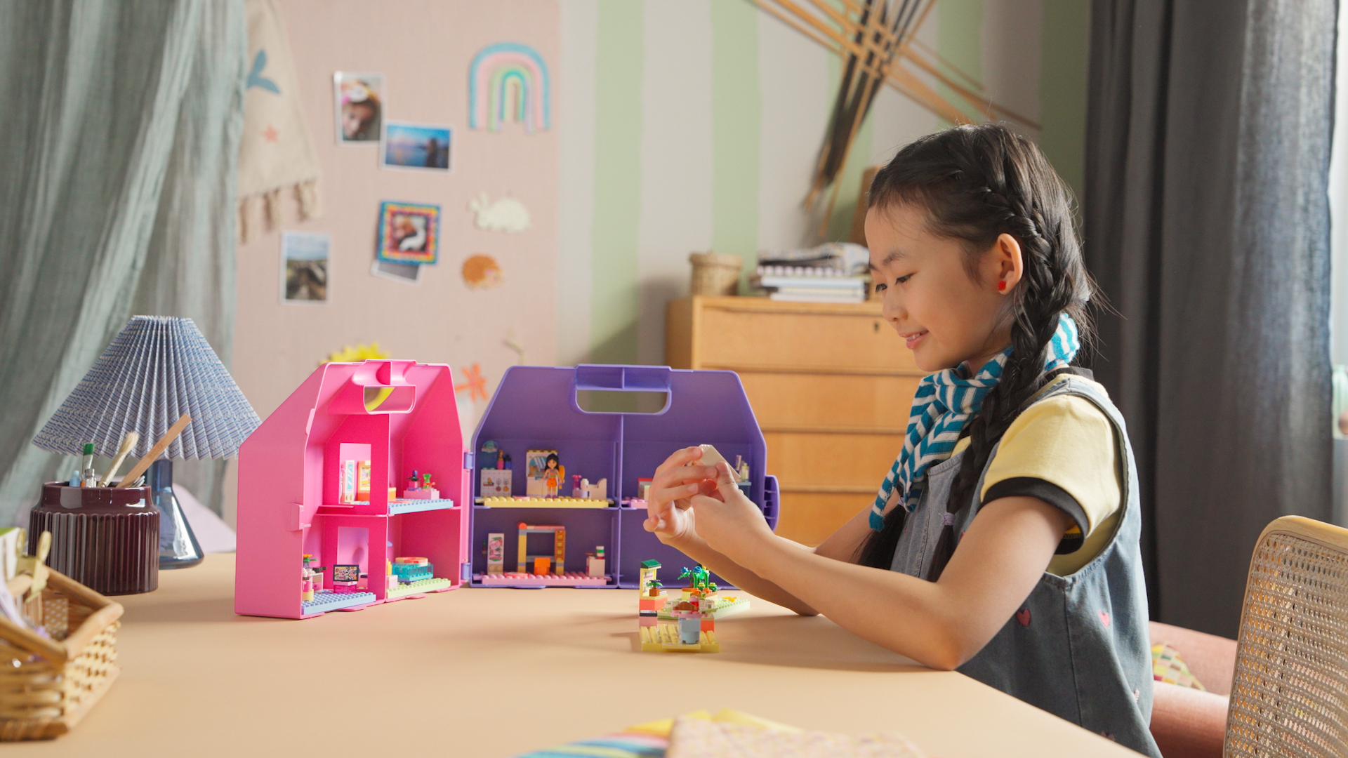 Creative Dollhouse Suitcase - Image 4