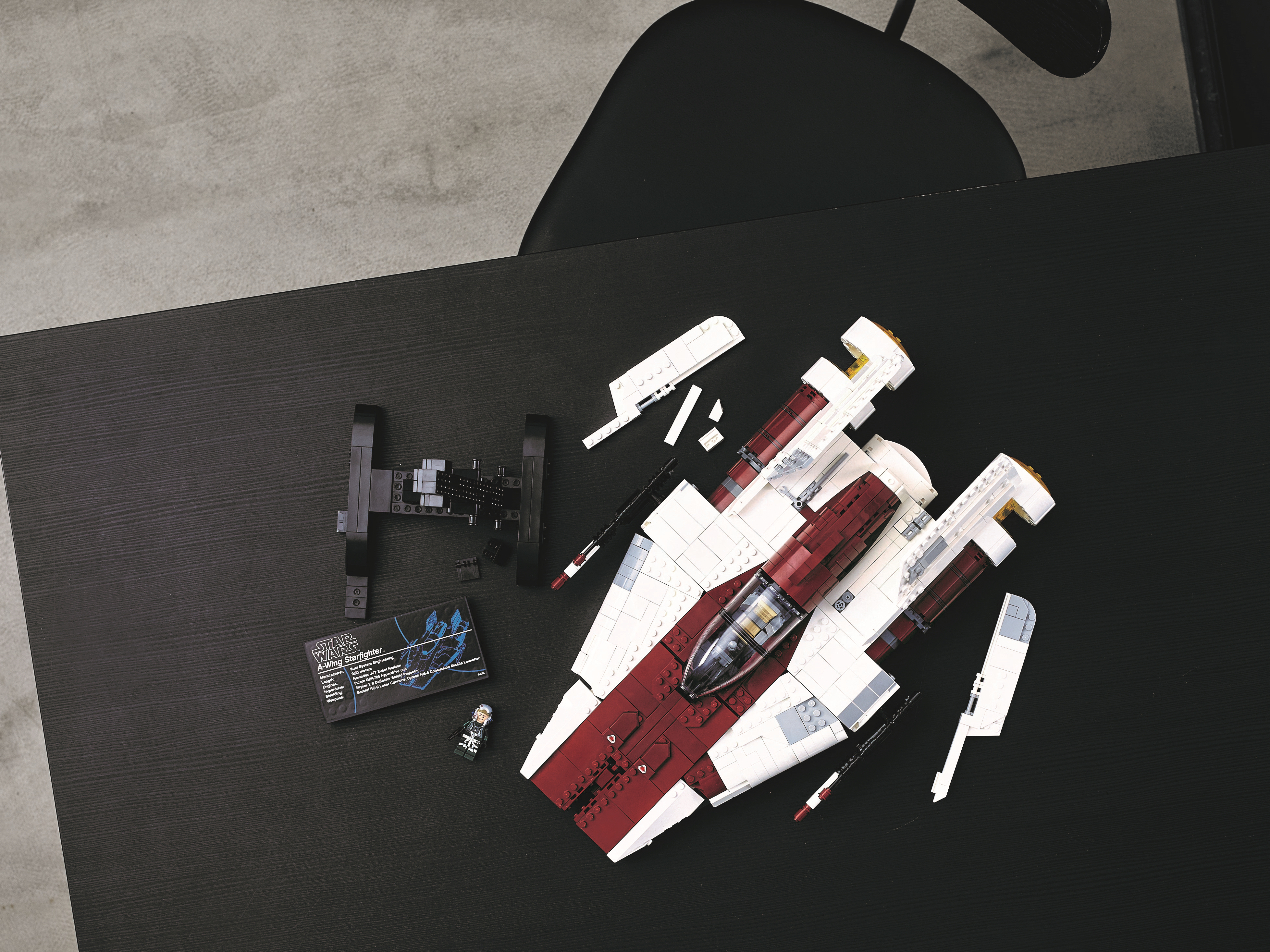 A-wing Starfighter™ 75275 | Star Wars™ | Buy online at the
