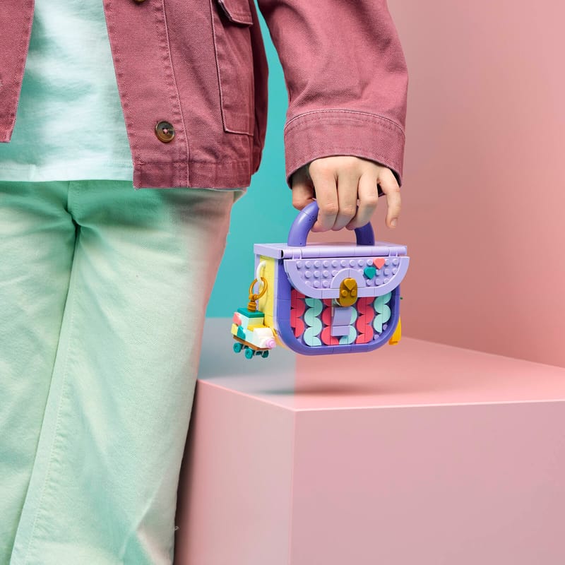 Art Fashion Bag with Storage 31391 | Creator 3-in-1 | Buy online at the Official LEGO® Shop AU