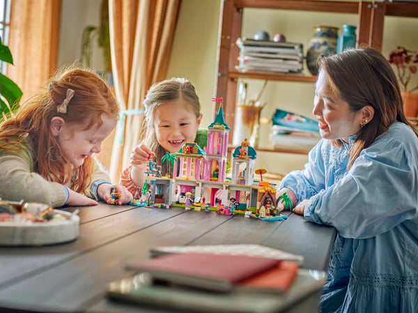 LEGO 43267 Le château des princesses et les animaux royaux — visuel 8 sur 8