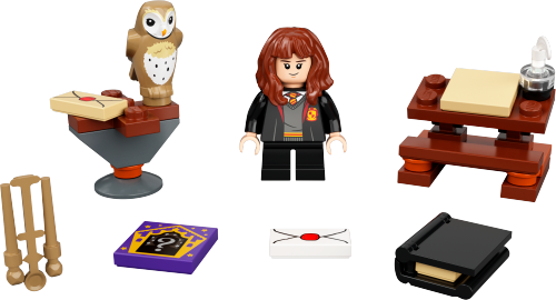 Hermione’s Study Desk — LEGO set 30392